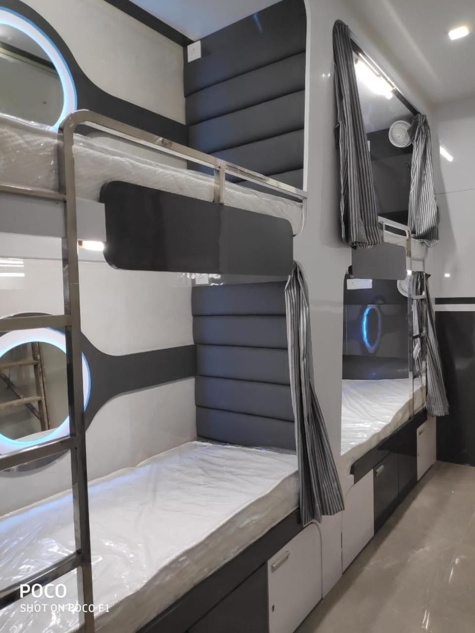 Ocean Dormitory 뭄바이 외부 사진
