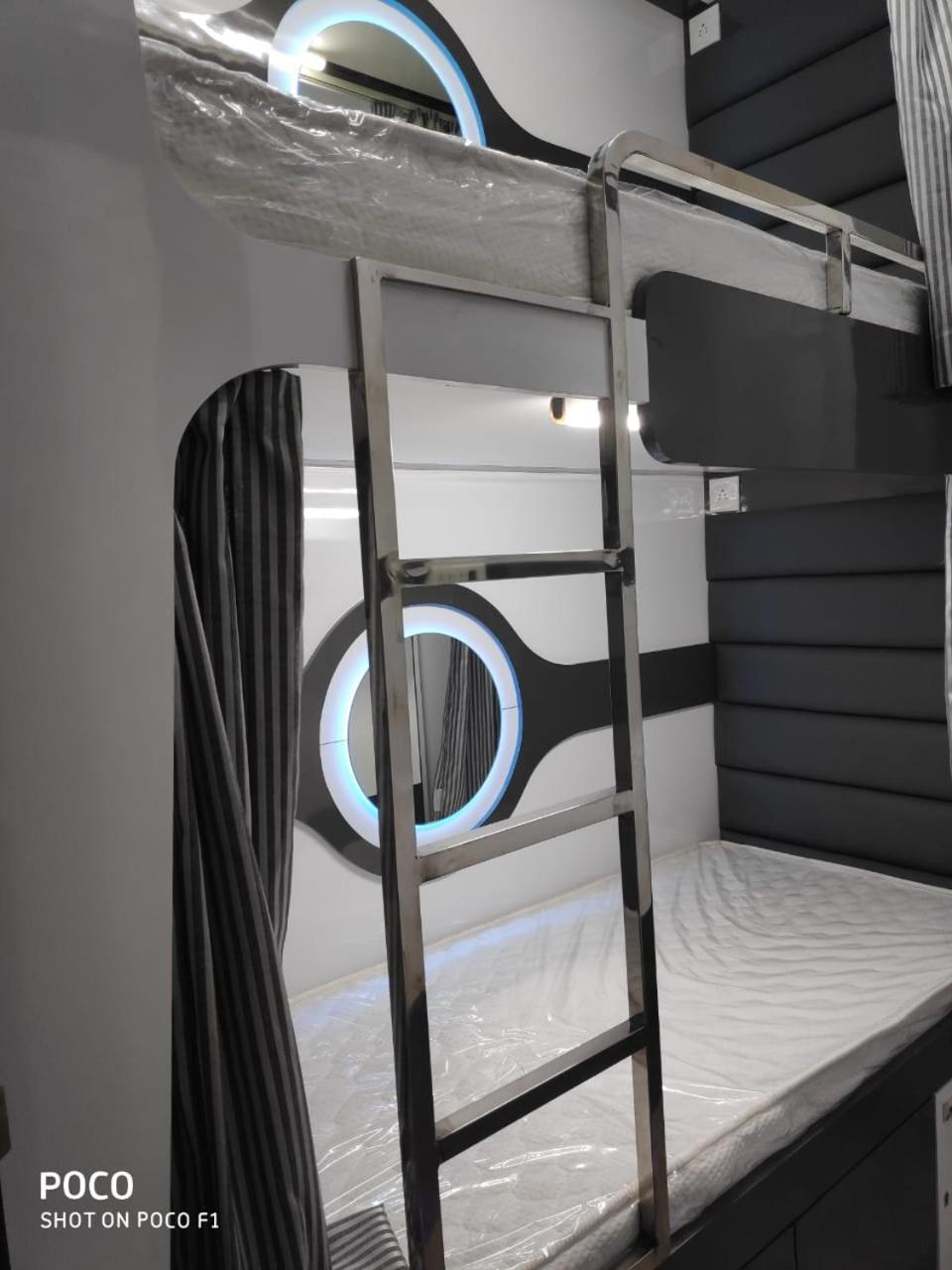 Ocean Dormitory 뭄바이 외부 사진