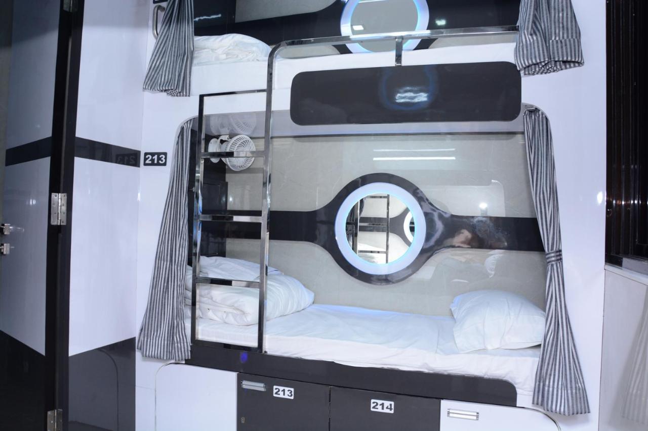 Ocean Dormitory 뭄바이 외부 사진